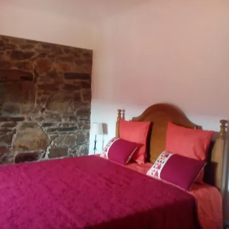 Your Idyllic Countryside Getaway Villa Serta